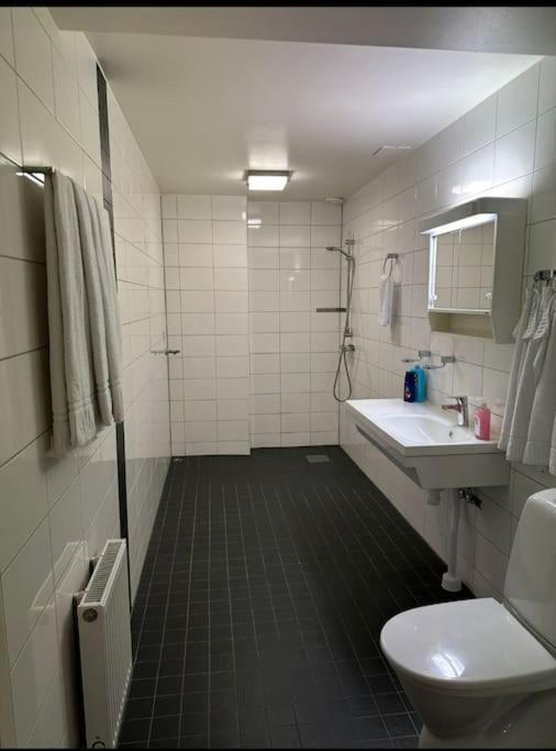 Nr6 Pa Sparet Norrkoping Ngoại thất bức ảnh